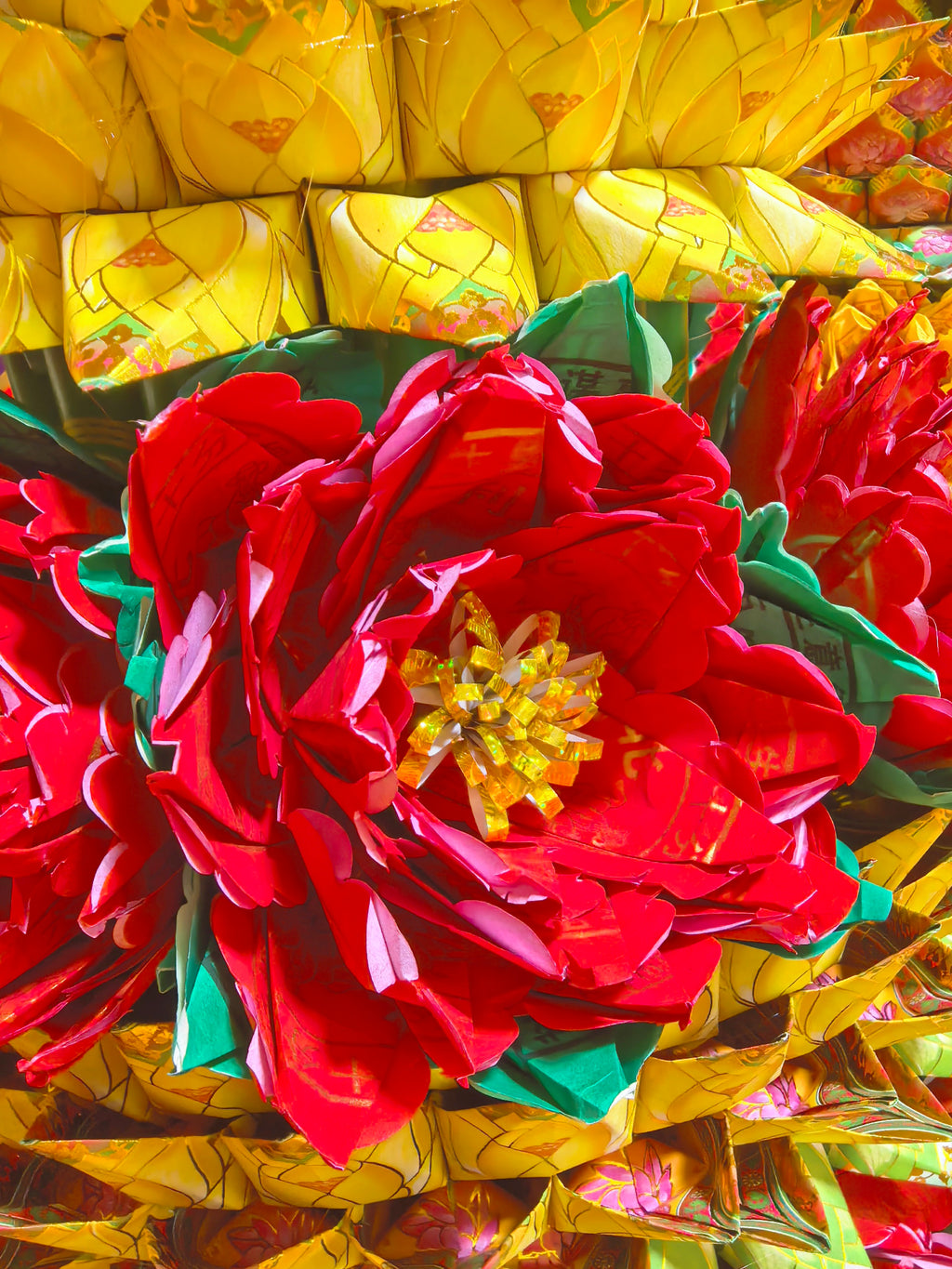 Lotus Ancestral Gold Blessing Tower莲花祖先金祈福花塔