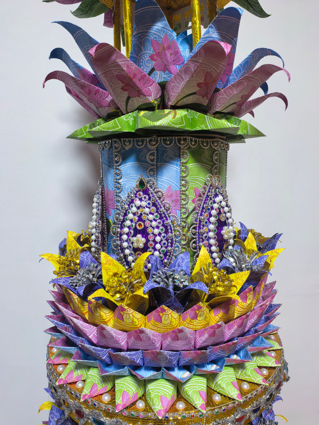 Sacred Lotus Wish Tower — Ancestral Tribute Offering承愿莲花塔祭祖